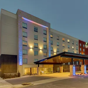 Express & - Metrocenter Downtown By Ihg Hotel Nashville